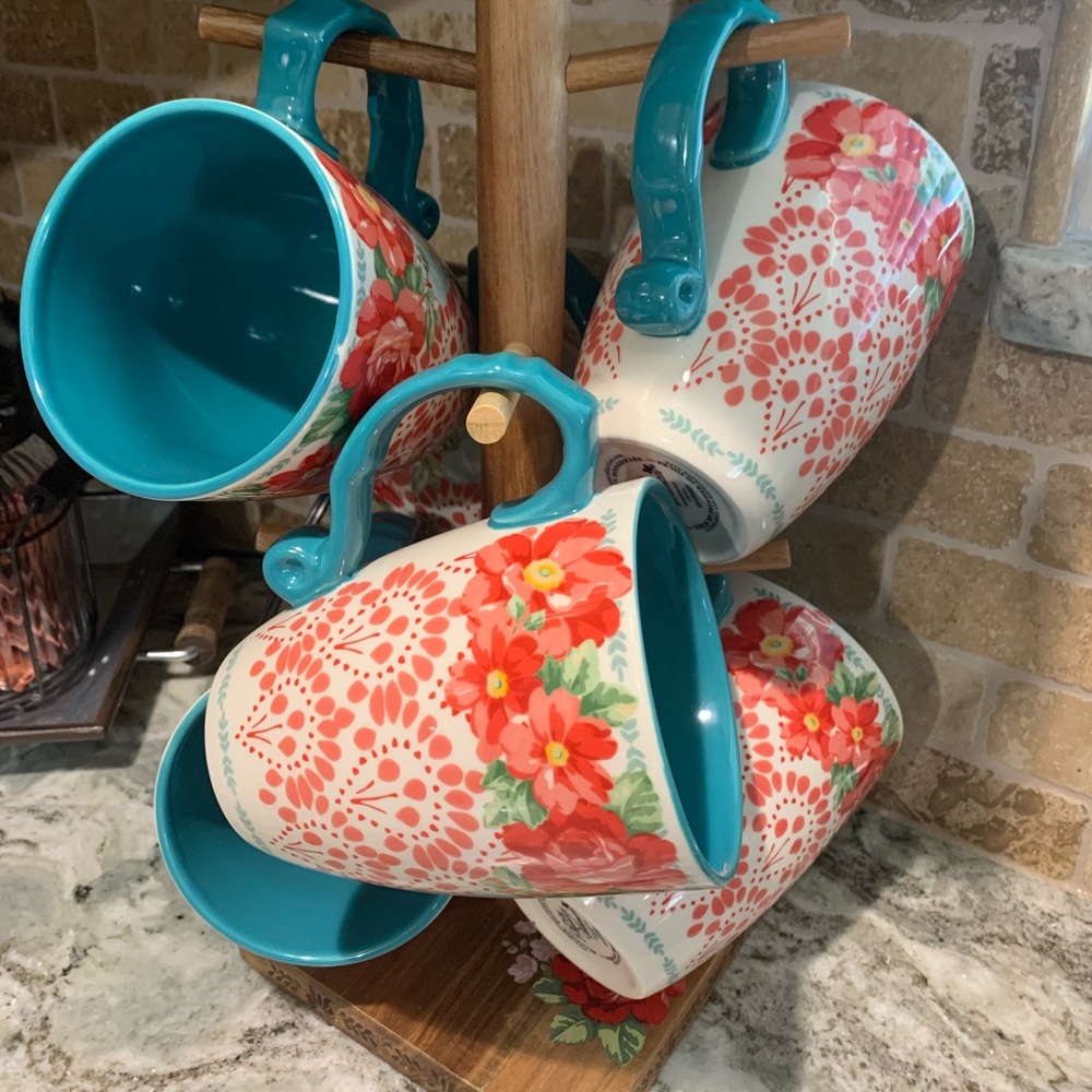 Pioneer Woman Set
